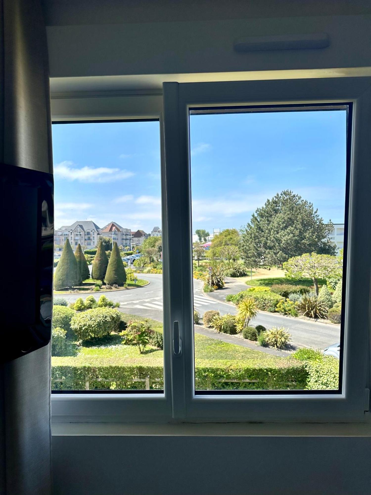 Le Luxe & Votre Vue Mer A Ouistreham Riva Bella Eksteriør billede